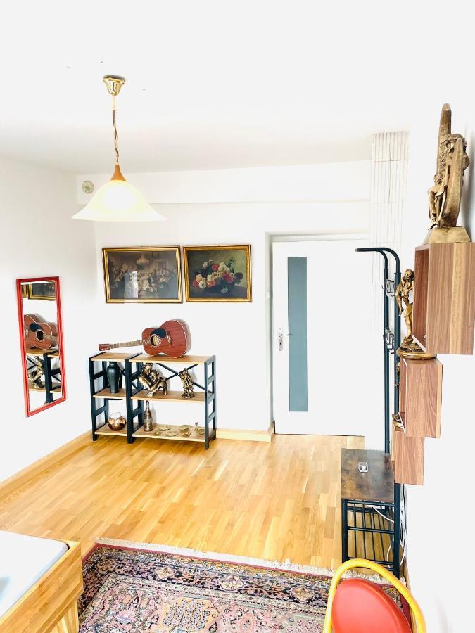Room In City Center Near U6,U3 And Westbahnhof Виена Екстериор снимка