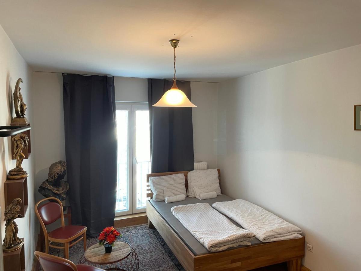 Room In City Center Near U6,U3 And Westbahnhof Виена Екстериор снимка